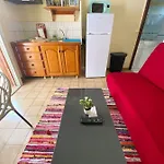 Appartement d\'une chambre avec piscine partagee terrasse et wifi a Pointe Noire a 2 km de la plage