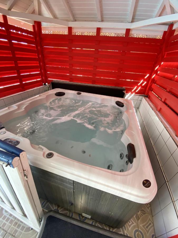 D'une Avec Piscine Partagee Terrasse Et Wifi A Noire A 2 Km De La Appartement *